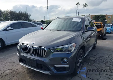 2016 BMW X1 xDrive28I z USA, uszkodzony, nr VIN WBXHT3Z32G4A47550